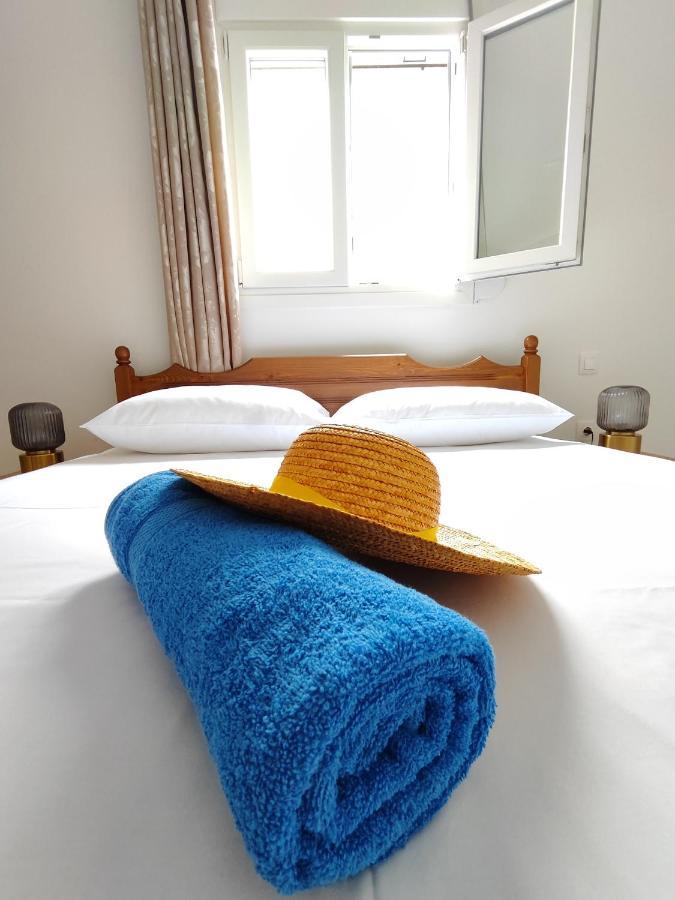 Oasis Apartments เปริสซา ภายนอก รูปภาพ