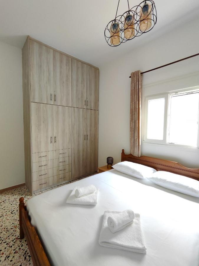 Oasis Apartments เปริสซา ภายนอก รูปภาพ