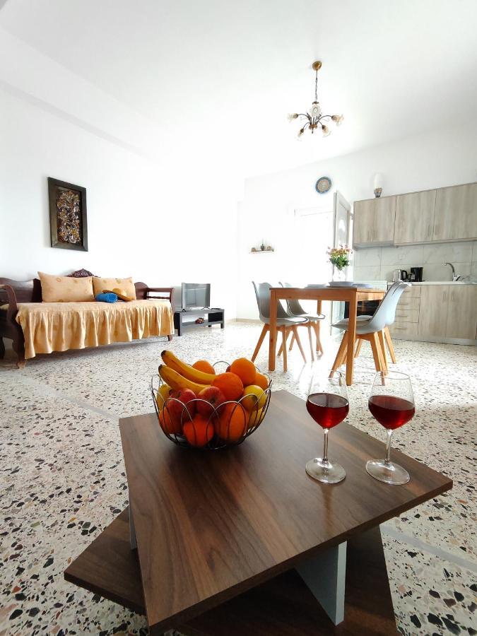 Oasis Apartments เปริสซา ภายนอก รูปภาพ