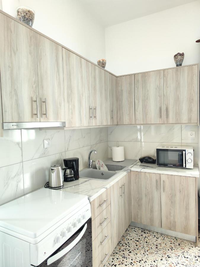 Oasis Apartments เปริสซา ภายนอก รูปภาพ