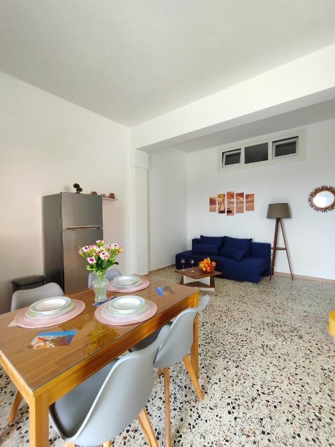 Oasis Apartments เปริสซา ภายนอก รูปภาพ